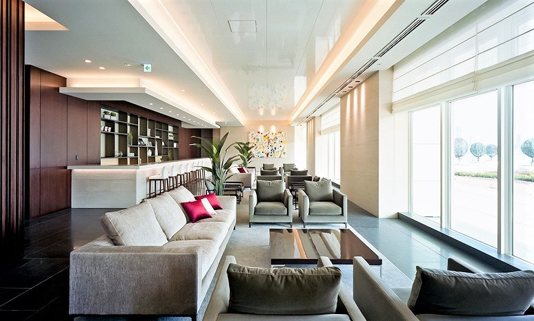 カフェラウンジ（2階）