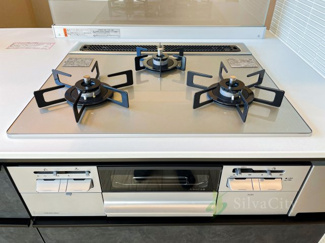 【キッチン】 | 新大橋マンション | 三口ガスコンログリル付