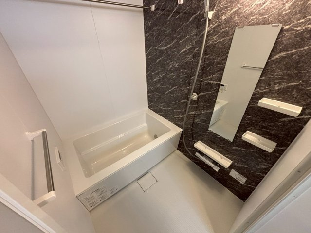 メゾンモンレーヴの浴室