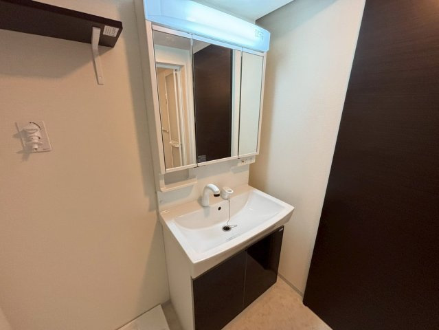 メゾンモンレーヴの独立洗面台