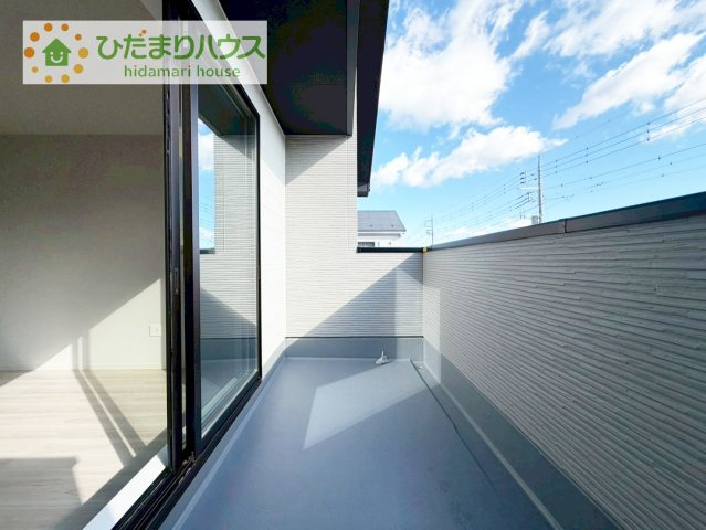 【バルコニー】 | 守谷市薬師台9期　新築戸建 | 広々としたバルコニー。お洗濯物もぜーんぶ干せちゃいます！！