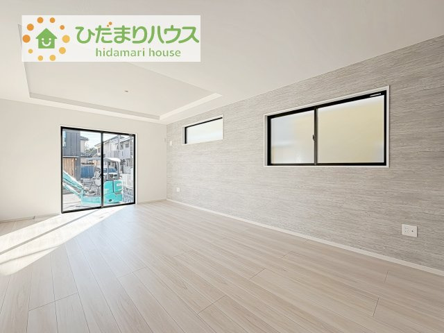 【居間・リビング】 | 守谷市薬師台9期　新築戸建 | 早くお仕事終わらせて、家に帰りたくなるようなリビングです(^^♪