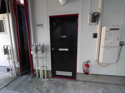 【エントランス】 | コリーナグラティス湘南B棟