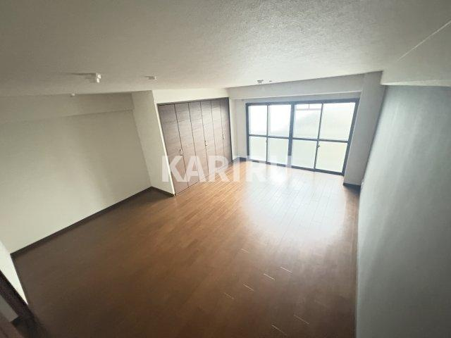 ファーストパレスの居間・リビング