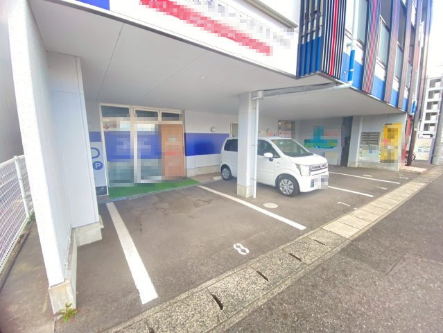 アートオン東刈谷Ⅱの駐車場