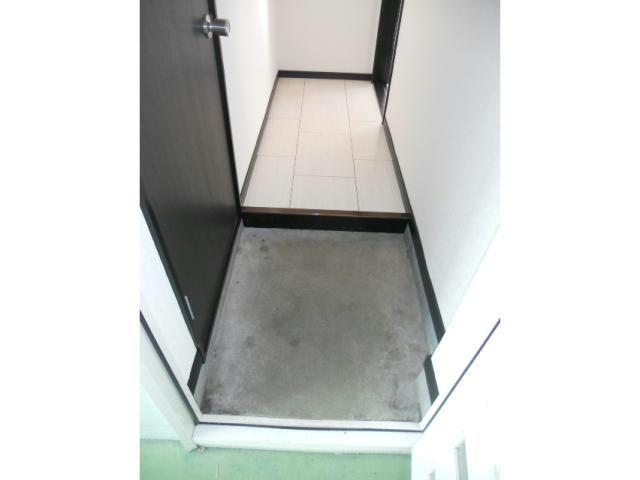 レディパーパスコアの玄関