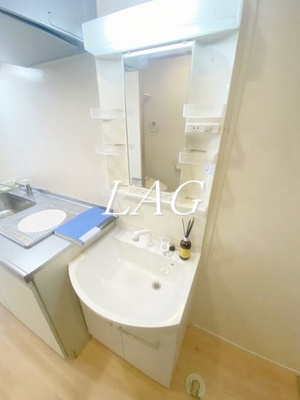 【洗面所】 | スマートヴィラ | 洗面台です。
