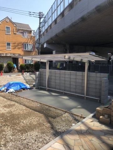 川崎市多摩区宿河原６丁目のアパートの駐車場