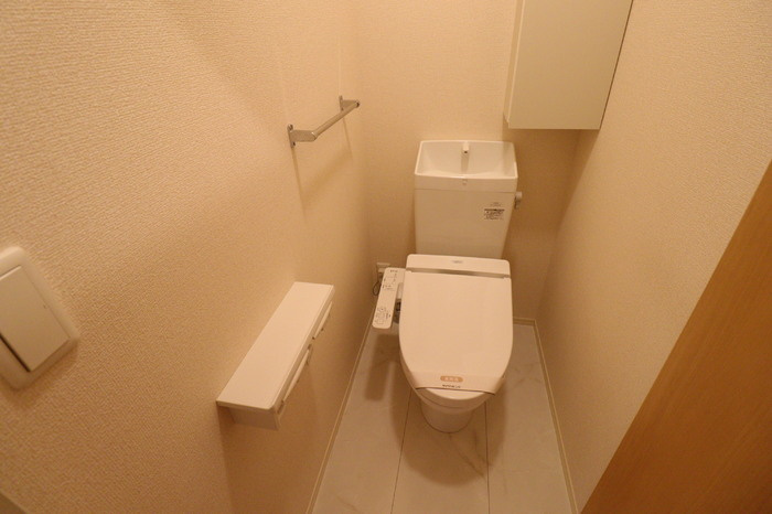 川崎市多摩区宿河原６丁目のアパートのトイレ