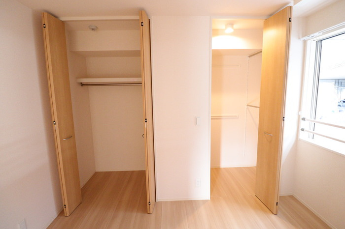 川崎市多摩区宿河原６丁目のアパートの収納