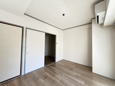 【洋室】 | サンワエクシードハイム