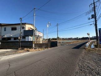 【前面道路含む現地写真】 | 川越市藤倉1丁目　資材置場用地　西武新宿線『南大塚駅』徒歩30分　敷地369坪