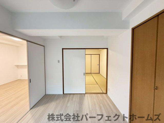 ベル・アーバニティ樟葉の洋室|使い勝手のいい洋室です