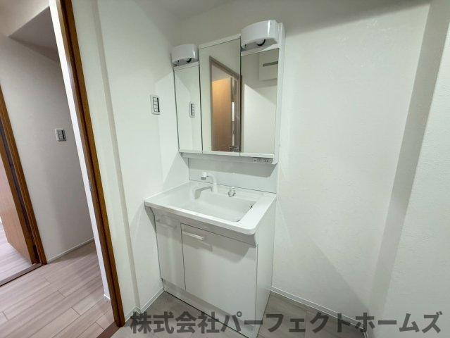 ベル・アーバニティ樟葉の独立洗面台|朝の身支度には欠かせない独立洗面化粧台