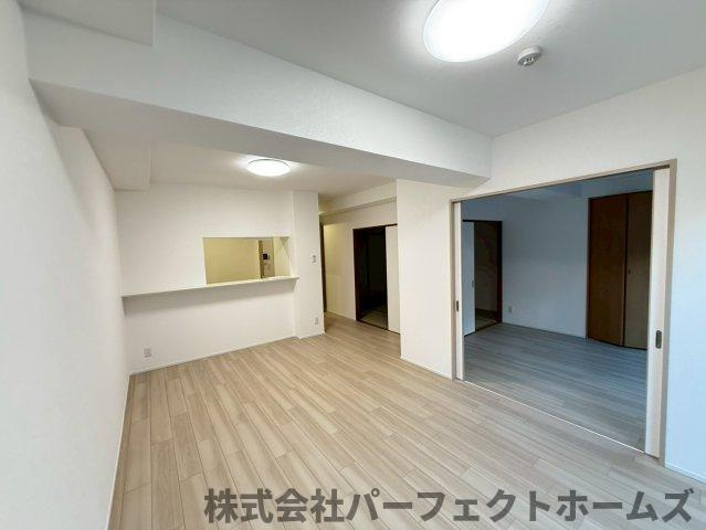 【居間・リビング】の画像