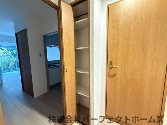 ベル・アーバニティ樟葉の収納|小物を収納するのに便利です