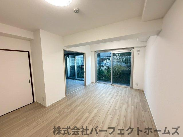 【居間・リビング】の画像