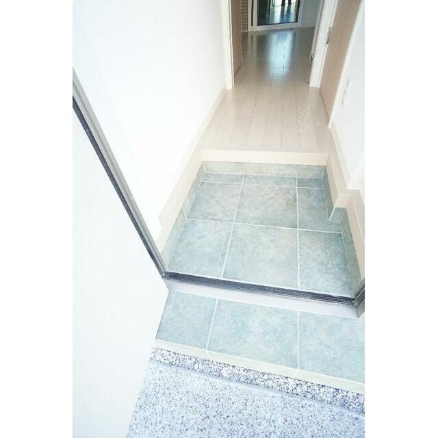 ＢＥＬＬＥ ＥＫＡＴＥＲＩＮＡの玄関