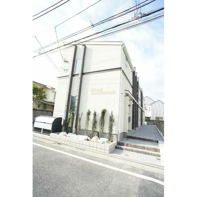 ＢＥＬＬＥ ＥＫＡＴＥＲＩＮＡの外観