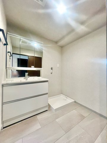 グランドメゾン菊坂町の独立洗面台