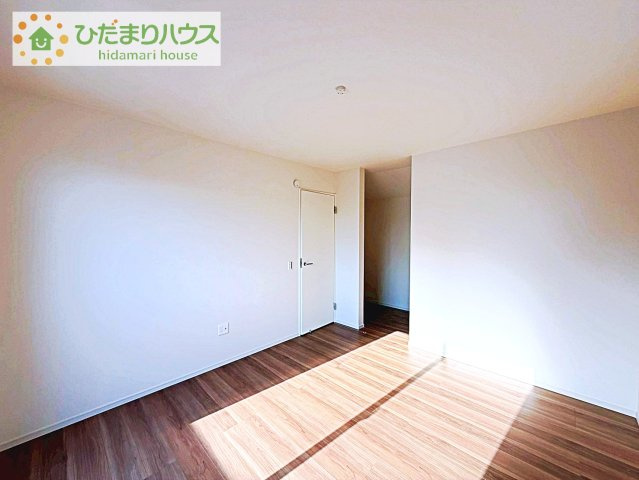 【寝室】 | 牛久市田宮町27期　新築戸建 | ゆとりのある主寝室！ご家族全員で寝れちゃいます♪