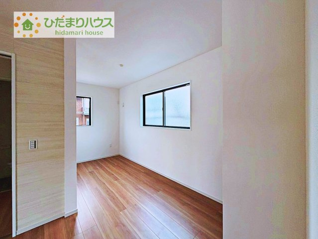 【洋室】 | 牛久市田宮町27期　新築戸建 | お掃除しやすく、清潔感を保てるのでダニも発生しにくいフローリング♪