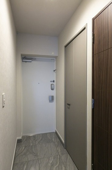 豊島区巣鴨３丁目の賃貸マンションの玄関