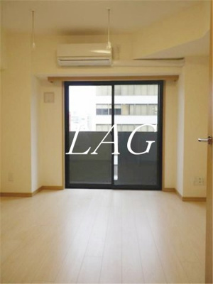 【居間・リビング】 | ルーブル三田 | 洋室のお部屋です。