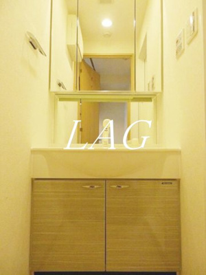 【洗面所】 | ルーブル三田 | 洗面台です。