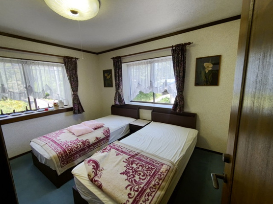 【洋室】 | 大室高原別荘地　戸建