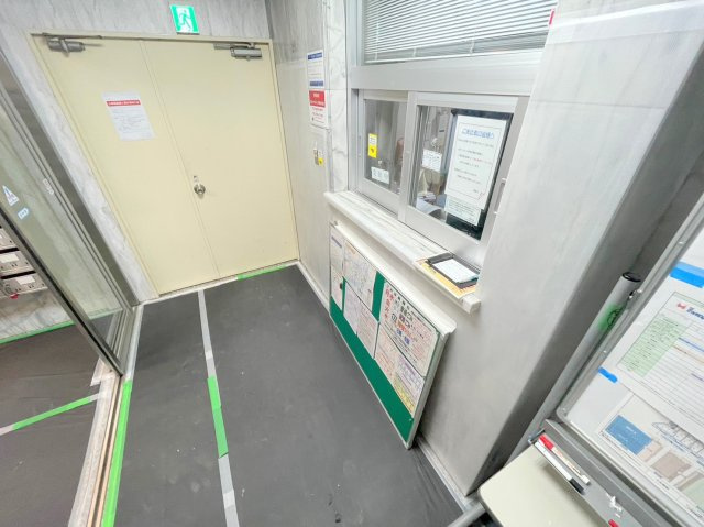 ローズコーポ新大阪7のロビー