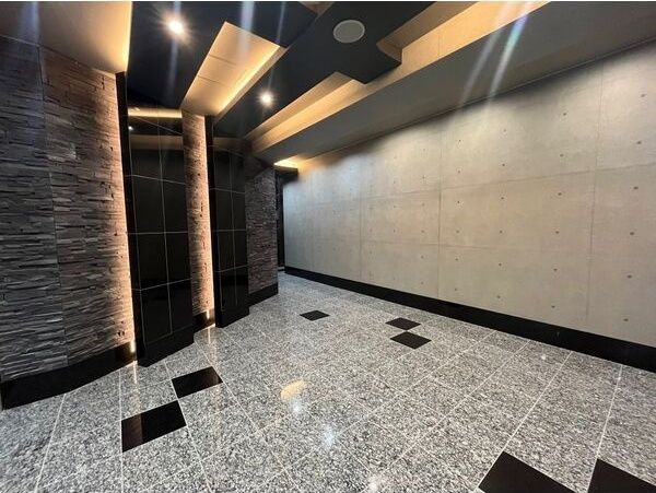 パラゴン勝山通りのロビー