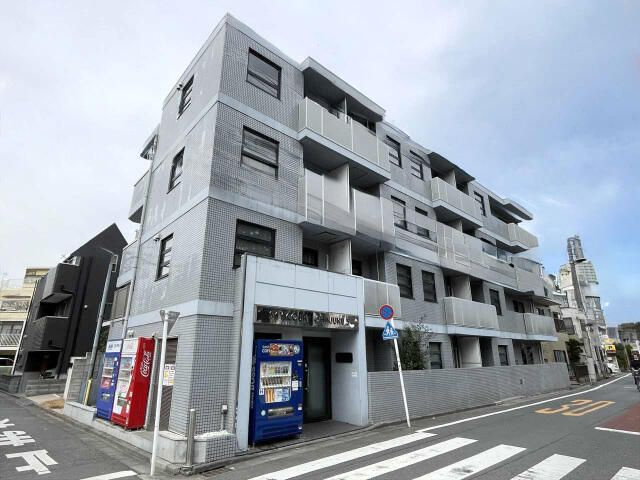 スカイコート新宿第５の外観