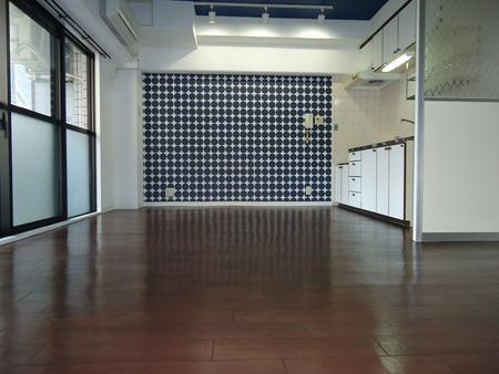 グローリーヨシダ