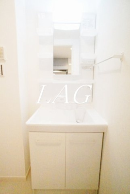 【洗面所】 | リブリ・コンフォール中央林間  | 独立洗面台です。