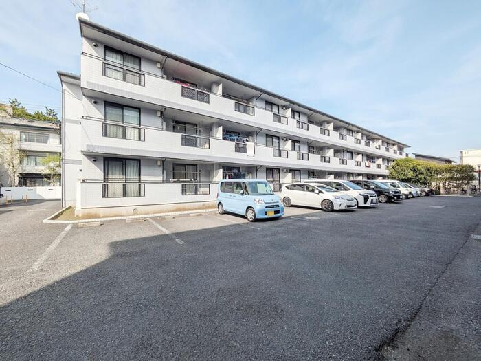 ヴァンベール神山Ⅱの駐車場