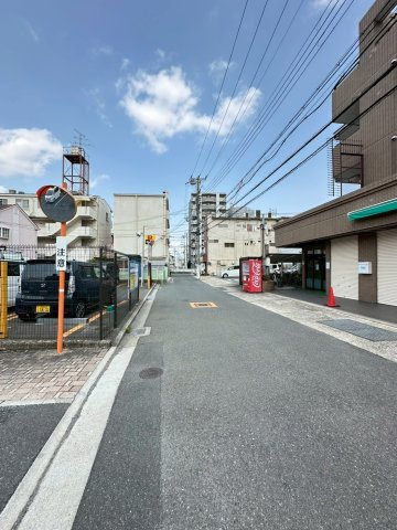 シャルム・Fの周辺