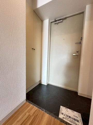 シャルム・Fの玄関