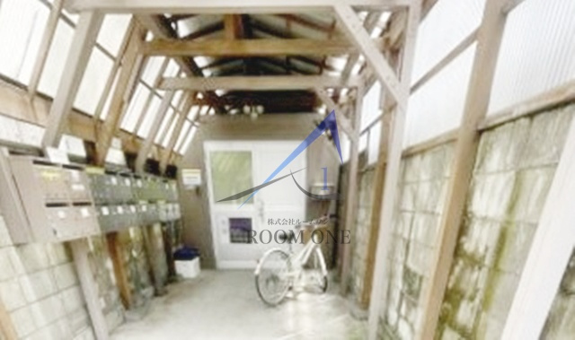 樫山ビル若葉荘のエントランス|エントランスです。