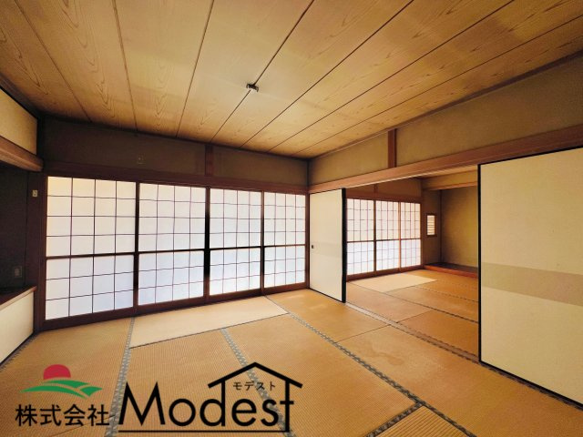 高崎市井野町の前面道路含む現地写真|閑静な住宅地