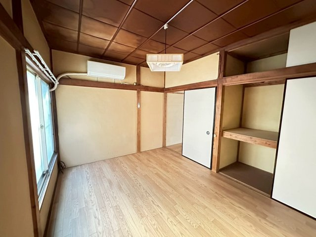 福島アパートの収納