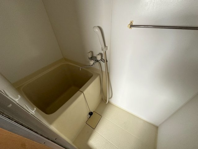 福島アパートの浴室