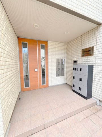 ホクラニ湘南のエントランス