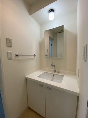 【独立洗面台】 | 東京松屋UNITY | 独立洗面化粧台が付いています