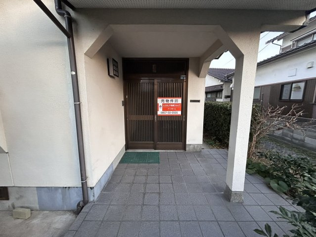 行徳　中古戸建の玄関