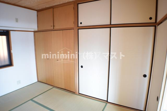 グローリーヨシダの内装|和室部、収納