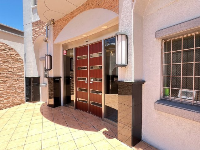 【エントランス】 | レジディア千里万博公園