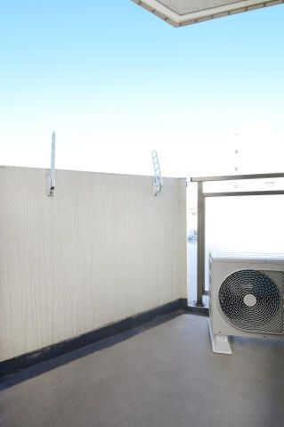 スカイコート神楽坂壱番館のバルコニー