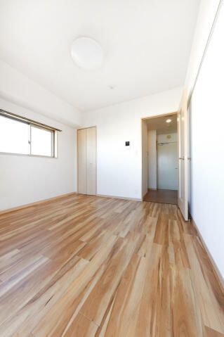 スカイコート神楽坂壱番館の居間・リビング