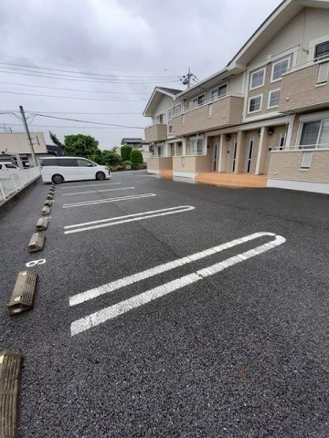 ラビスⅡの駐車場